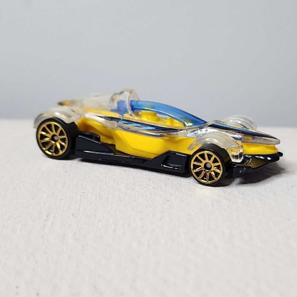 2015 SPIN STORM Design FORMULA STREET racer Clear Yellow Black LOOSE Hot Wheels